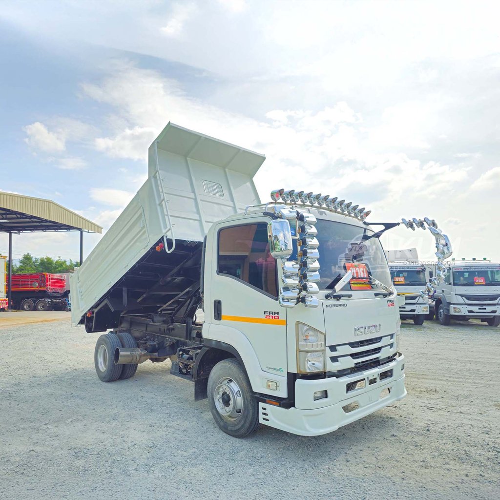 หกล้อดั้มพ์ ISUZU FRR 210 แรงม้า ปี 64 คันนี้วิ่งหิน ดิน ทราย ลุยได้ทุกงาน (3221)