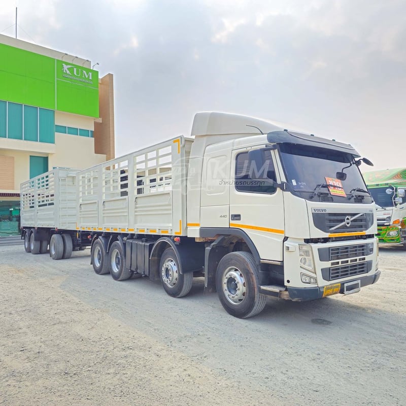 สิบสองล้อคอก Volvo FM 440 แรง ปี 2556 + หางคอก สามเพลา ปี 64 (2894.0735)