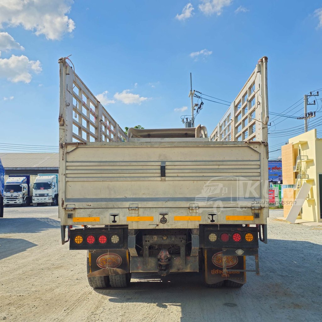 สิบสองล้อคอก Volvo FM 440 แรง ปี 2556  (2894)