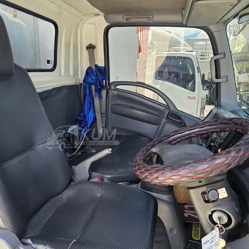 **ราคาตัด** สี่ล้อตู้เย็น ISUZU NLR 130 แรง ปี 2562 (5503) **ราคาตัด** สี่ล้อตู้เย็น ISUZU NLR 130 แรง ปี 2562 (5503)