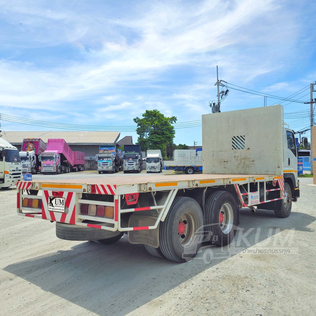 ISUZU FVZ 300 แรงม้า ปี 57 รถบรรทุก 10ล้อ พื้นเรียบ (0832)