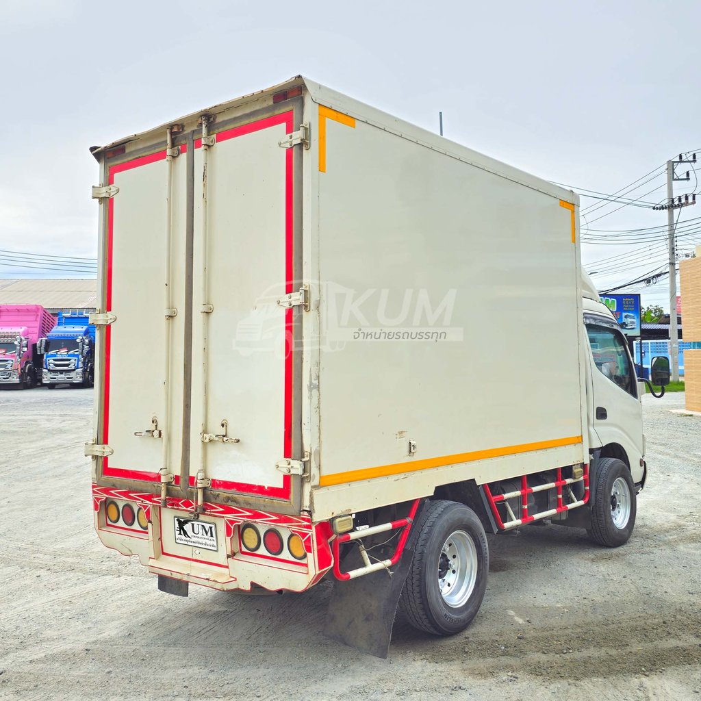 สด ลด VAT สี่ล้อตู้ HINO XZU 136 แรงม้า ปี 61 ราคาเบาๆ (4583)