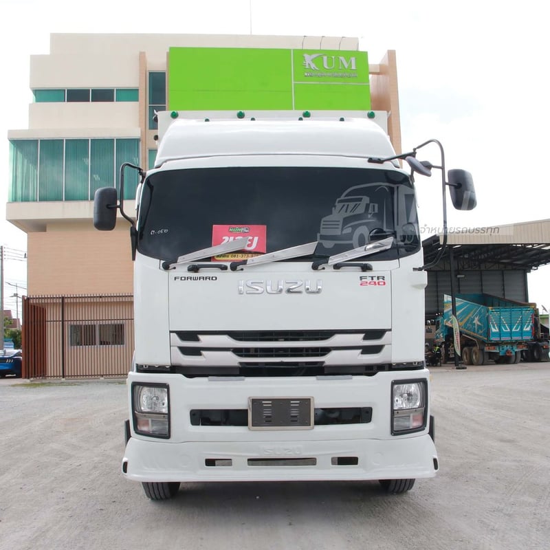 หกล้อตู้สิบบาน ISUZU FTR 240 แรง ปี 2561 (0510)