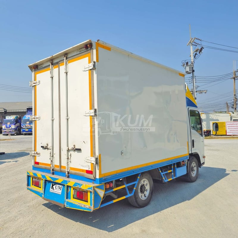 สี่ล้อตู้ ISUZU NLR 104 แรง ปี 2563 (2632)