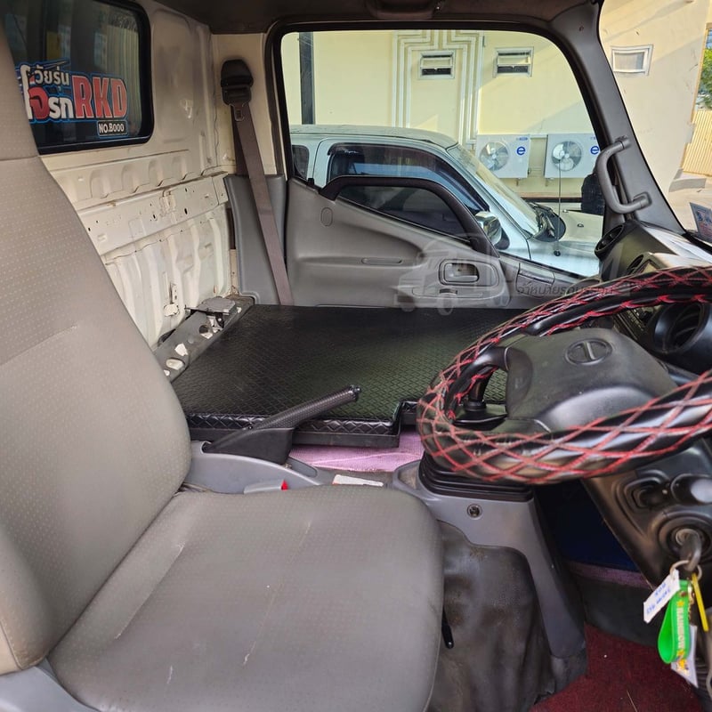 สี่ล้อตู้เย็น HINO XZU 136 แรง ปี 2566 (952)