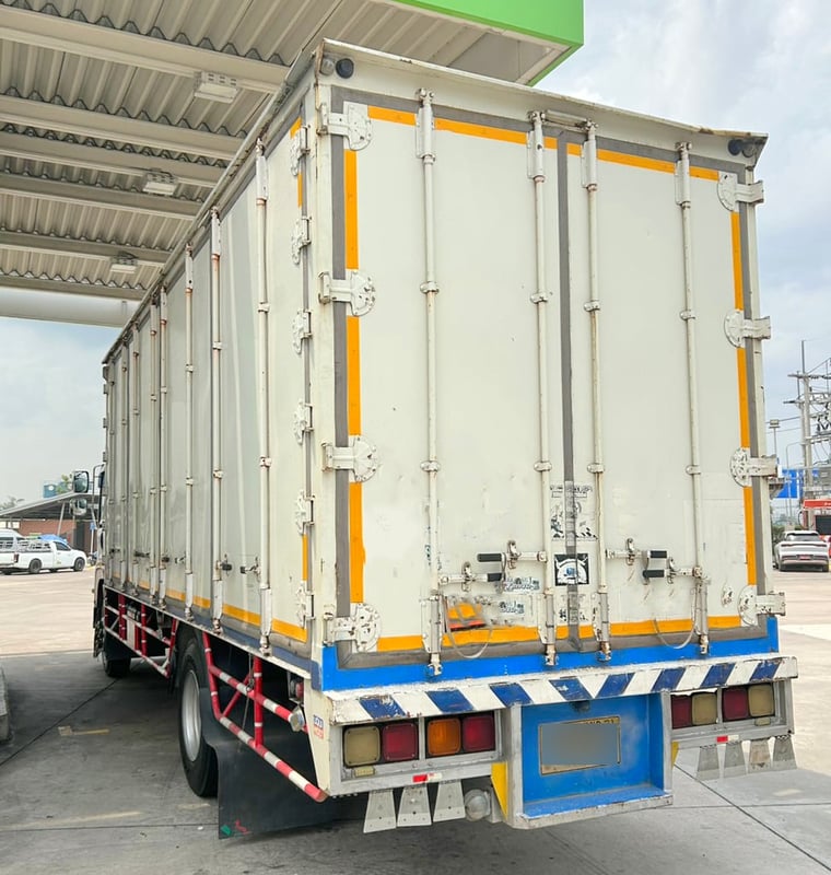 หกล้อตู้สิบบาน FTR ราคาตัดเพียง 990,000  (9785)