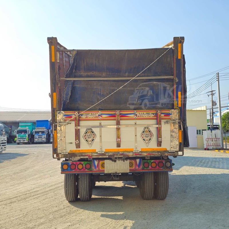 สิบล้อดั้มพ์ FXZ 360 แรง ปี 2554 + หางดั้มพ์ สามเพลา อู่ ส.สมบัติ ปี 2557 (9033 2502) สิบล้อดั้มพ์ FXZ 360 แรง ปี 2554 + หางดั้มพ์ สามเพลา อู่ ส.สมบัติ ปี 2557 (9033 2502)