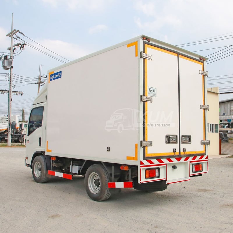 สี่ล้อตู้เย็น ISUZU NLR 130 แรง ปี 2566 (8088) สี่ล้อตู้เย็น ISUZU NLR 130 แรง ปี 2566 (8088)