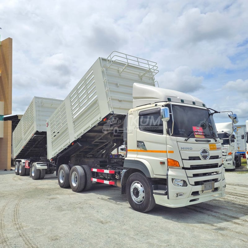 🌟ใช้เงินออกรถเพียง 350,000🌟สิบล้อดั้มพ์ HINO VICTOR 500 344 แรงม้า ปี 66 +หางดั้มพ์ สามเพลา อู่ธนาสิน ปี 66 (7371 9338)