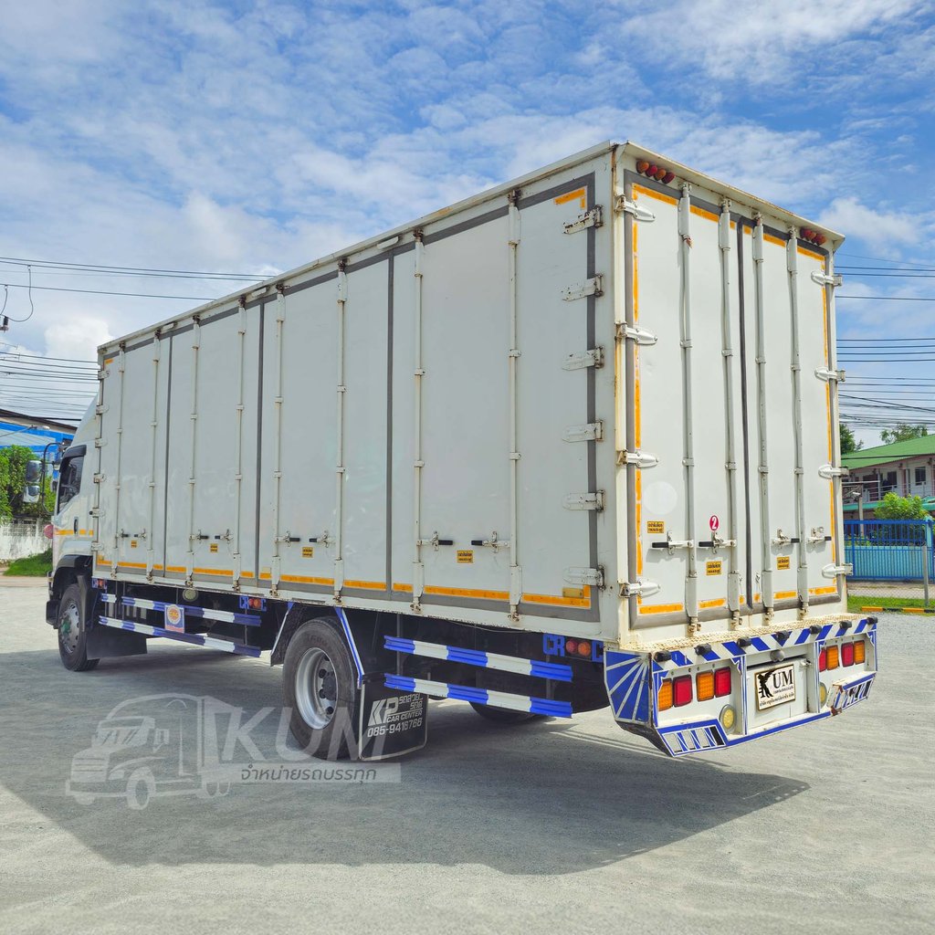 สด ลด VAT หกล้อตู้สิบบาน ISUZU FTR 240 แรงม้า ปี 62  (0628)