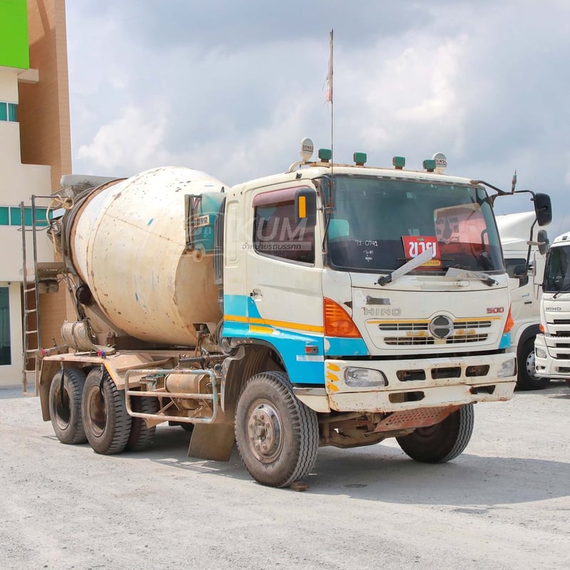 สิบล้อโม่ปูน HINO FM1A 330 แรง ปี 2555 ราคานี้รวมเก็บงานสวยให้เพิ่ม (0742) สิบล้อโม่ปูน HINO FM1A 330 แรง ปี 2555 ราคานี้รวมเก็บงานสวยให้เพิ่ม (0742)
