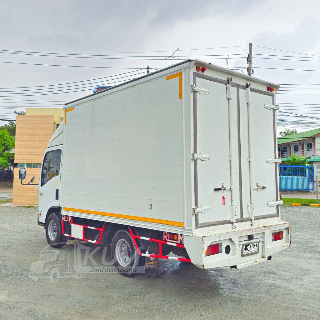 สด ลด VAT สี่ล้อตู้ ISUZU NLR 130 แรงม้า ปี 60 ราคาเบาๆ (5044)