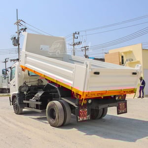 หกล้อดั้มพ์ HINO FC9J 175 แรง ปี 2565 (0793)