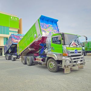 สิบล้อดั้มพ์ HINO FM1A 344 แรง ปี 2566 + หางดั้มพ์ สามเพลา อู่ ส.สมบัติ ปี 2565 (5902 2075)