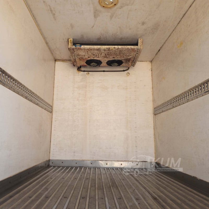  สี่ล้อตู้เย็น ISUZU NLR 130 แรง ปี 2566 (8088)