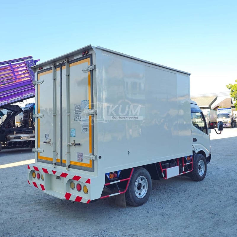 สี่ล้อตู้ HINO XZU 136 แรง ปี 2565 (6121) สี่ล้อตู้ HINO XZU 136 แรง ปี 2565 (6121)