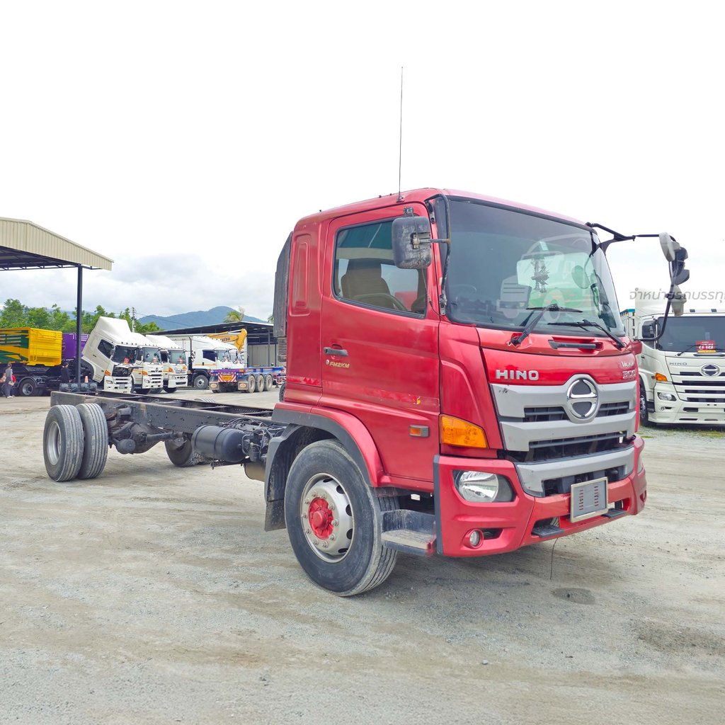 สด ลด Vat หกล้อหัวคัสซี HINO FG8J 260 แรง ปี 64  ไมล์น้อย ยางใหม่ 2 เส้น (2734)
