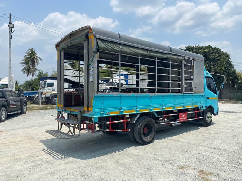 รถหกล้อโดยสารอยู่  Vายตัด 690,000 บาท พร้อมใช้งาน (2872)