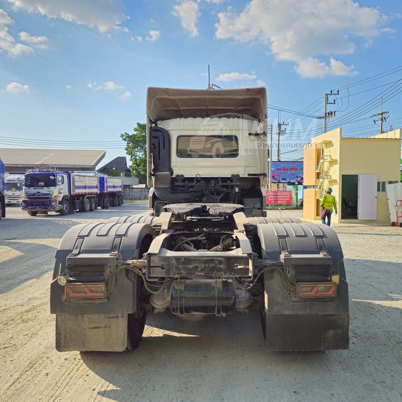 สิบล้อหัวลาก UD GWE 390 แรง ปี 2565 (2258) สิบล้อหัวลาก UD GWE 390 แรง ปี 2565 (2258)