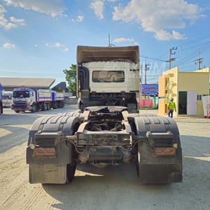 สิบล้อหัวลาก UD GWE 390 แรง ปี 2565 (2258)