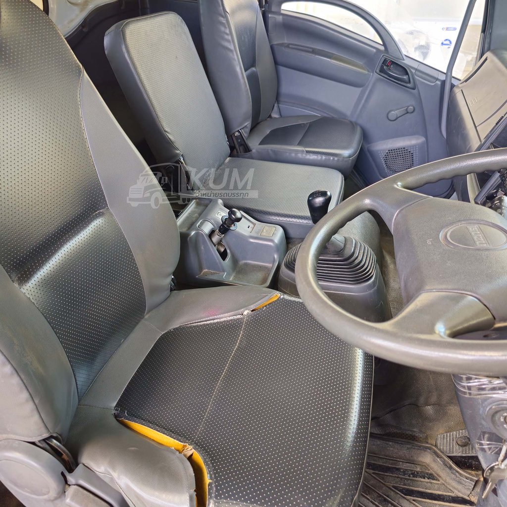 ISUZU FVZ 300 แรงม้า ปี 57 รถบรรทุก 10 ล้อ พื้นเรียบ (0978)