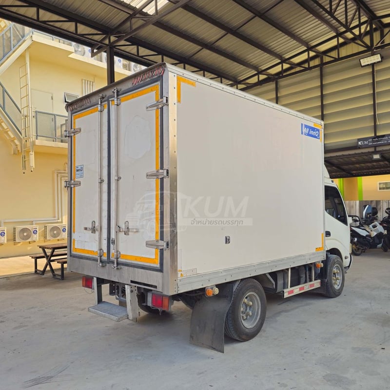 สี่ล้อตู้เย็น HINO XZU 136 แรง ปี 2566 (952)