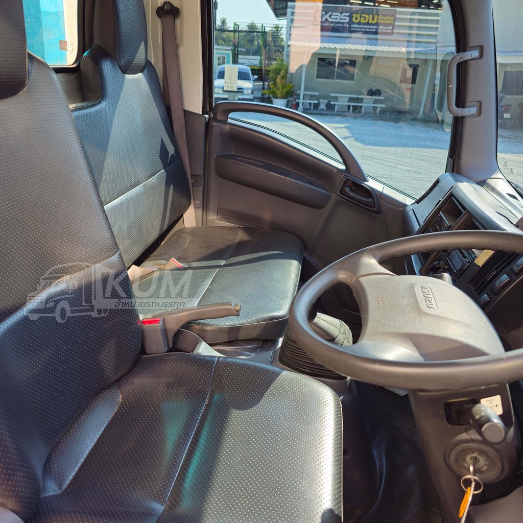 สี่ล้อตู้เย็น ISUZU NLR 130 แรง ปี 66 คันนี้ใหม่มากกก (8083) สี่ล้อตู้เย็น ISUZU NLR 130 แรง ปี 66 คันนี้ใหม่มากกก (8083)