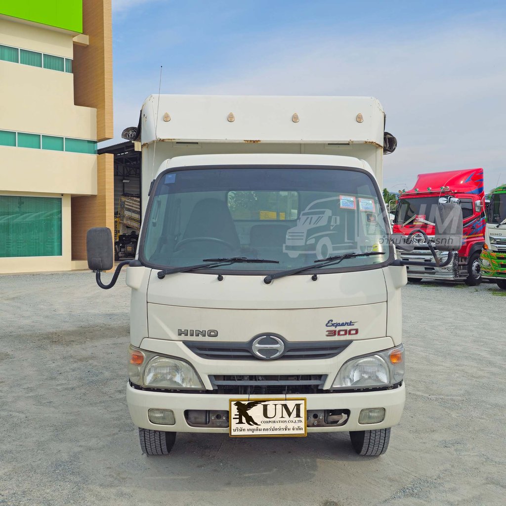 ผ่อน ลด ดอก หกล้อโดยสาร HINO XZU 150 แรง ปี 57  ไมล์น้อย (0756)