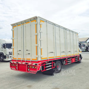 หกล้อตู้สิบบาน ISUZU FRR 190 แรง ปี 2556 (0034) หกล้อตู้สิบบาน ISUZU FRR 190 แรง ปี 2556 (0034)