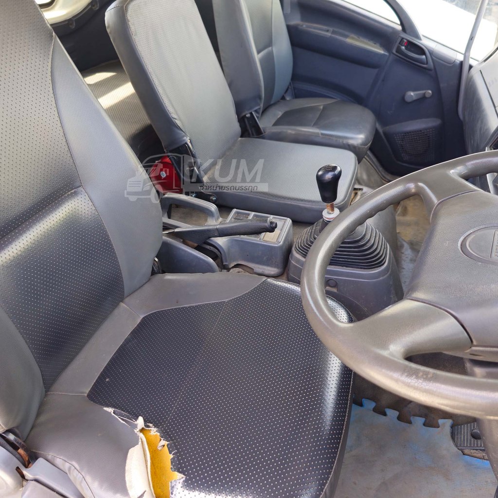 ISUZU FVM 240แรงม้า ปี 55รถบรรทุก 10ล้อ พื้นเรียบ (5844)