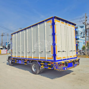 หกล้อตู้สิบบาน ISUZU FRR 210 แรง ปี 2566 (8215) หกล้อตู้สิบบาน ISUZU FRR 210 แรง ปี 2566 (8215)
