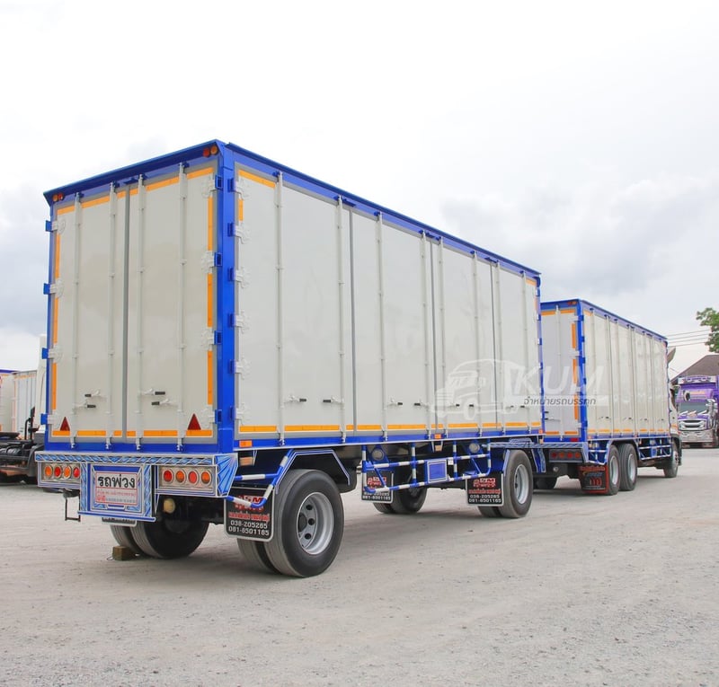 สิบล้อตู้สิบบาน HINO FL8J 260 แรง ปี 2565 + หางตู้สิบบาน สองเพลา อู่สมศักดิ์ บอดี้คาร์ ปี 2565 (7642 7643) สิบล้อตู้สิบบาน HINO FL8J 260 แรง ปี 2565 + หางตู้สิบบาน สองเพลา อู่สมศักดิ์ บอดี้คาร์ ปี 2565 (7642 7643)