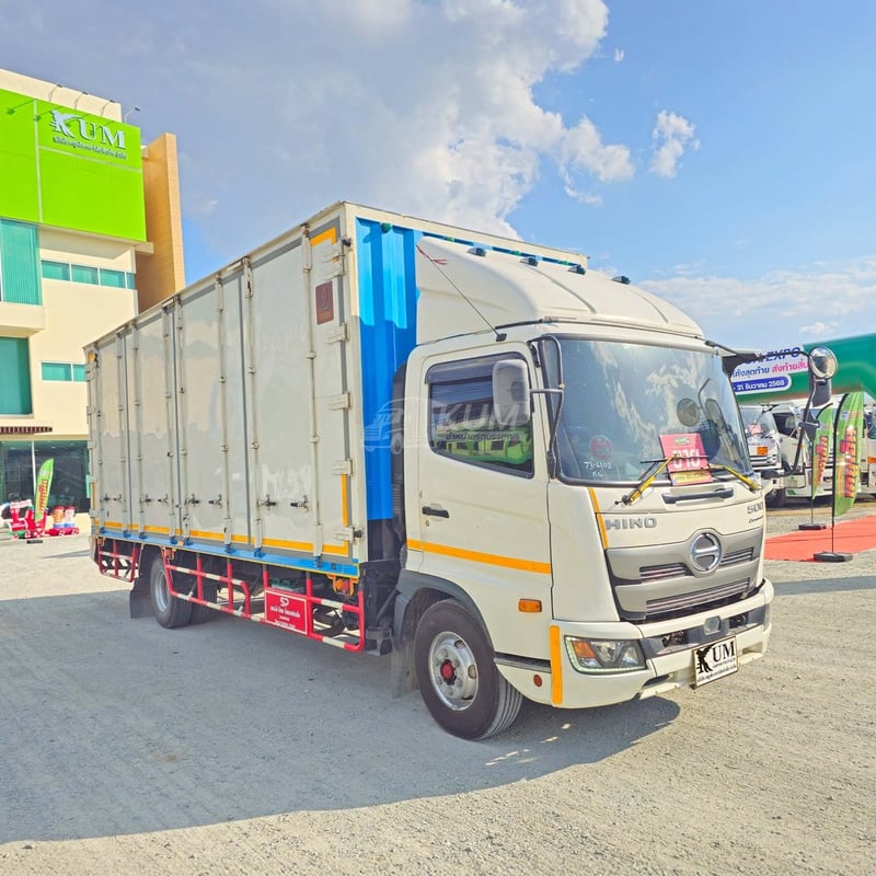 หกล้อตู้สิบบาน HINO FC9J 175 แรง ปี 2564 (6102)