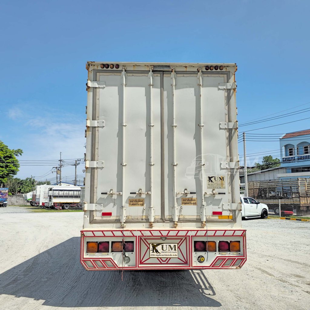 สด ลด VAT หกล้อตู้สิบบาน ISUZU FTR 240 แรงม้า ปี 58 (2715)
