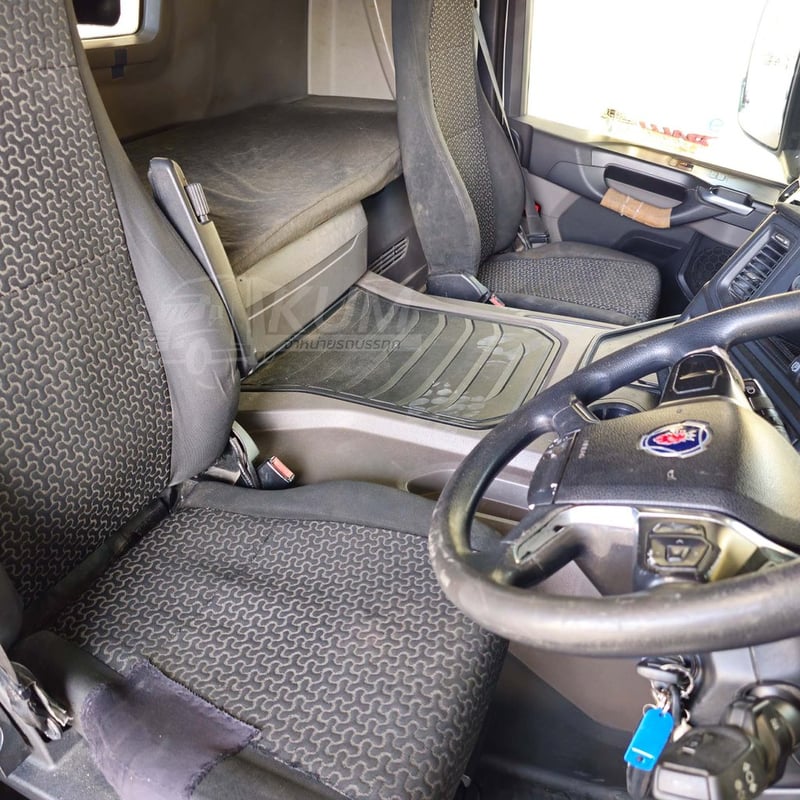 **Vายตัด** สิบล้อหัวลาก Scania P360 ปี 2562 (1243)