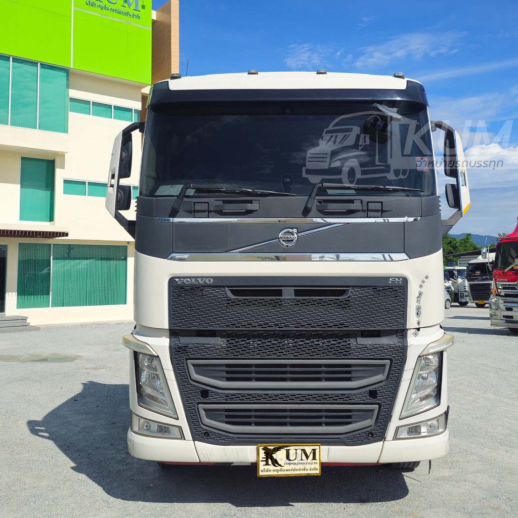 ผ่อน ลด ดอก สวยมากคันนี้ หัวลาก volvo 440 แรงม้า ปี61 (4397)