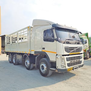 สิบสองล้อคอก Volvo FM 440 แรง ปี 2556 (2894)