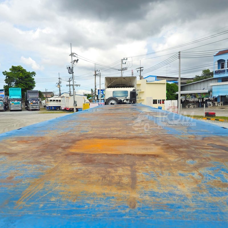 หางพื้นสวยๆ หางพื้นเรียบ สามเพลา อู่ Wafa ปี 65 (8655) หางพื้นสวยๆ หางพื้นเรียบ สามเพลา อู่ Wafa ปี 65 (8655)