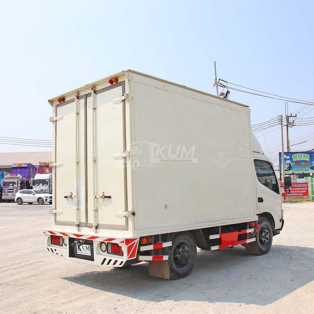 สด ลด VAT สี่ล้อตู้ HINO XZU 136 แรงม้า ปี 63 ราคาพิเศษ (3262)