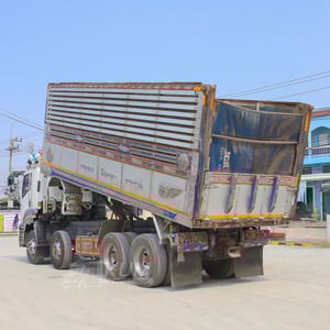 สิบสองล้อดั้มพ์ ISUZU FYH 360 แรง ปี 2556(2507)