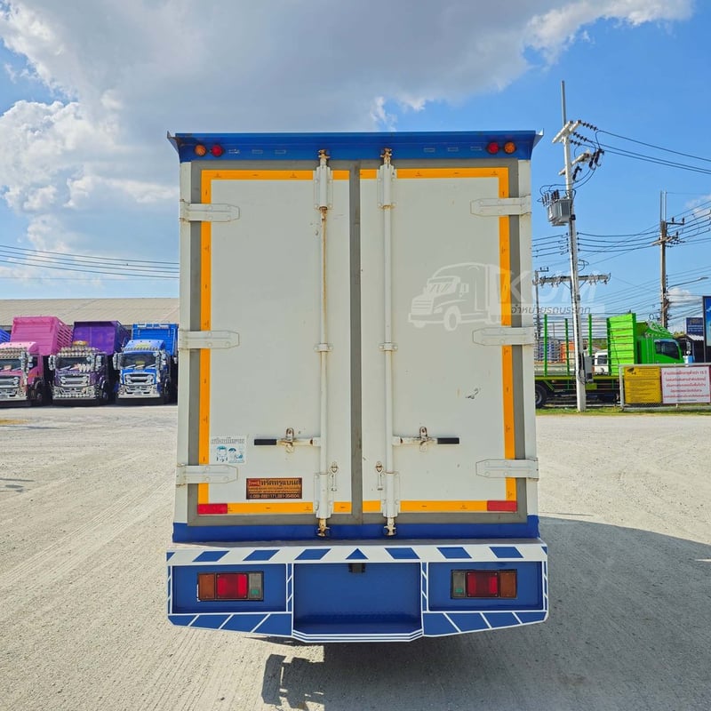 สี่ล้อตู้ ISUZU NLR 104 แรง ปี 2564 (4519)
