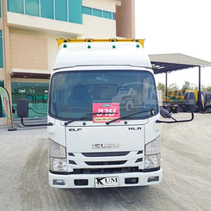 สี่ล้อตู้ ISUZU NLR 104 แรง ปี 2564 (1635)