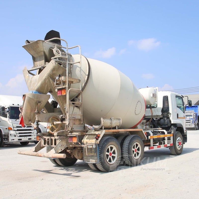 สิบล้อโม่ปูน ISUZU FXZ 320 แรง ปี 2566 สภาพป้ายแดง ไม่ค่อยได้ใช้งานจริง (0237)