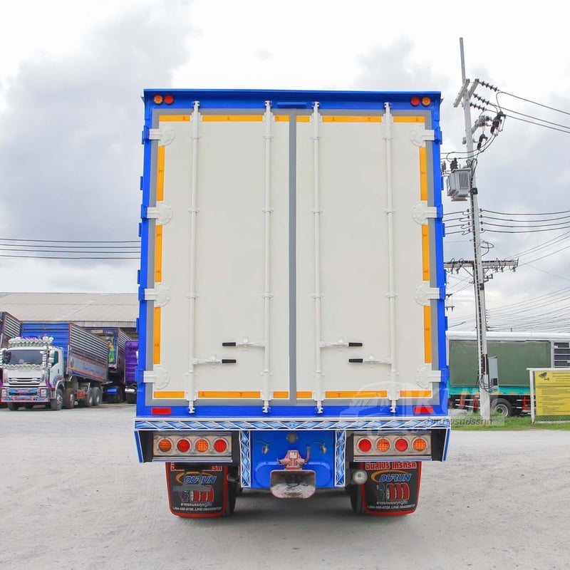 สิบล้อตู้สิบบาน HINO FL8J 260 แรง ปี 2565 (7642) สิบล้อตู้สิบบาน HINO FL8J 260 แรง ปี 2565 (7642)