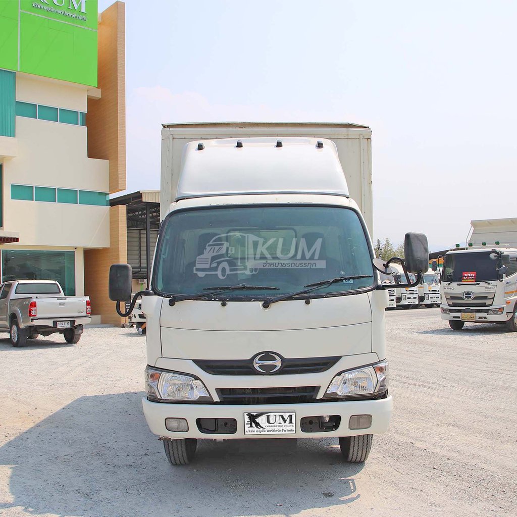 สด ลด VAT สี่ล้อตู้ HINO XZU 136 แรงม้า ปี 63 ราคาพิเศษ (3262)