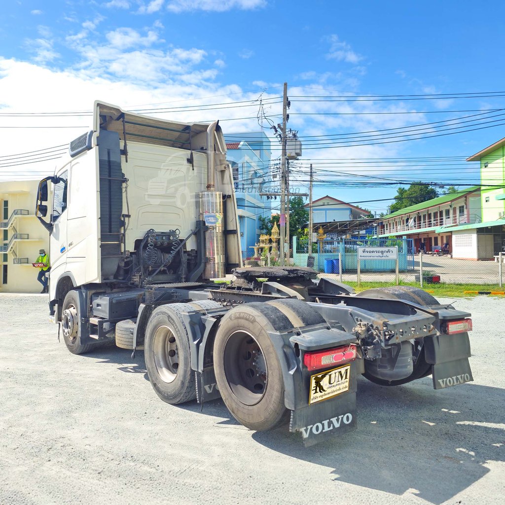 ผ่อน ลด ดอก สวยมากคันนี้ หัวลาก volvo 440 แรงม้า ปี61 (4397) ผ่อน ลด ดอก สวยมากคันนี้ หัวลาก volvo 440 แรงม้า ปี61 (4397)