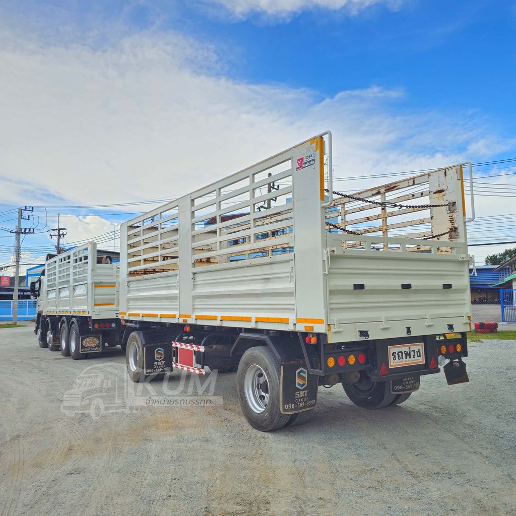 ผ่อน ลด ดอก สิบสองล้อคอก Volvo FH 440 แรงม้า ปี 56 + หางคอก สองเพลา อู่ เอสเคที ปี 65 (2890 6467)