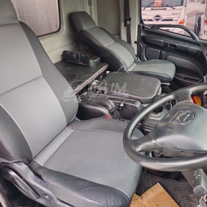 สิบล้อพื้นเรียบ HINO FL8J 260 แรง ปี 2560 (1784)