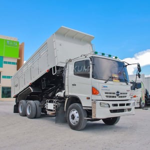 สิบล้อดั้มพ์ HINO 344 แรง ปี 56 (3163) สิบล้อดั้มพ์ HINO 344 แรง ปี 56 (3163)