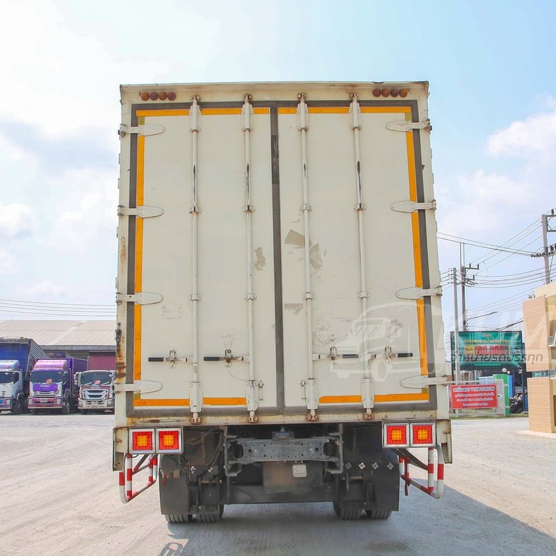 หกล้อตู้สิบบาน HINO FG8J 240 แรง ปี 2561 (4378)